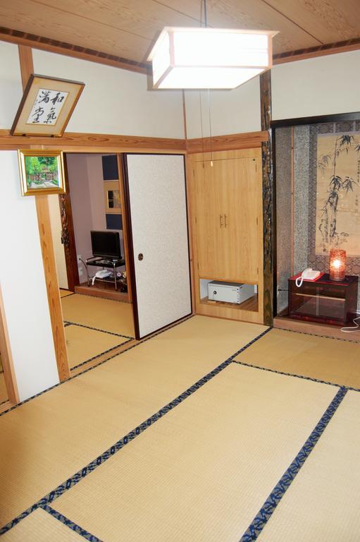 Ryokan Tsuruya Intaku Yufu Quarto foto